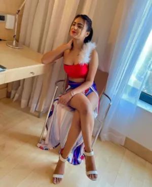 Myself Low Price Call Girl Heena Defence Colony