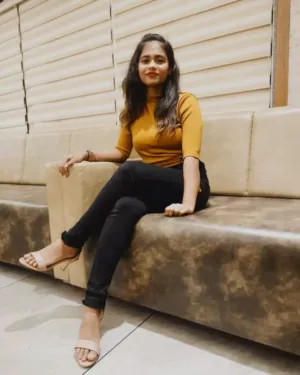 Affordable Call Girl Shasa Faridabad Sector 136