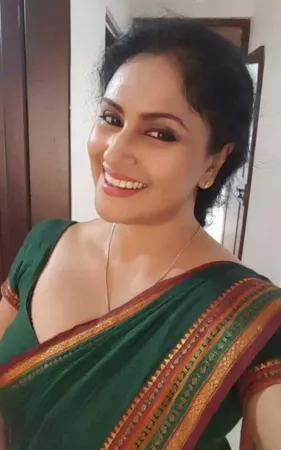 Aayushi South City Ii Call Girl Cash Payment