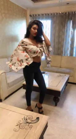 Saloni Delhi Call Girl Genuine Low Price