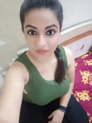 Call Girl Naina Noida Sector 40 Cheap Price