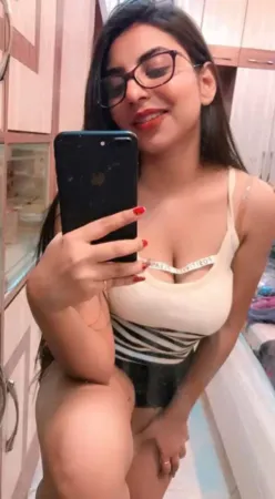 Vip And Independant Call Girl Khushi Faridabad Sector 20