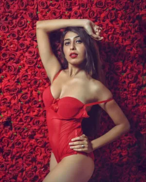 Cash Payment Call Girl Kavita Greater Noida Sector Iota I